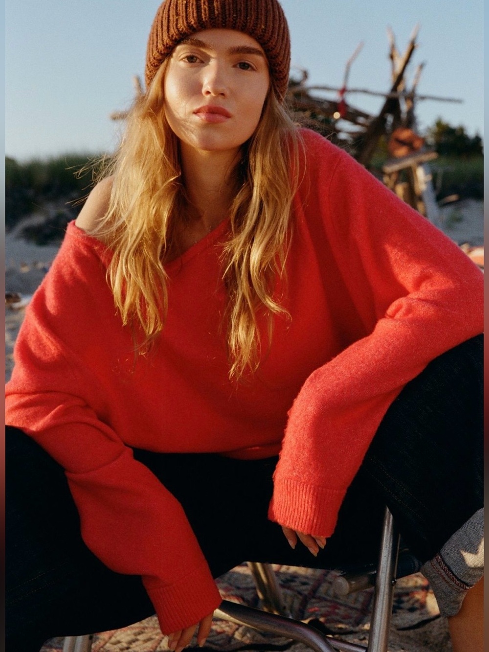 NWT UO Nola Oversized Off-The-Shoulder Sweater Style 100256221 Red size Small